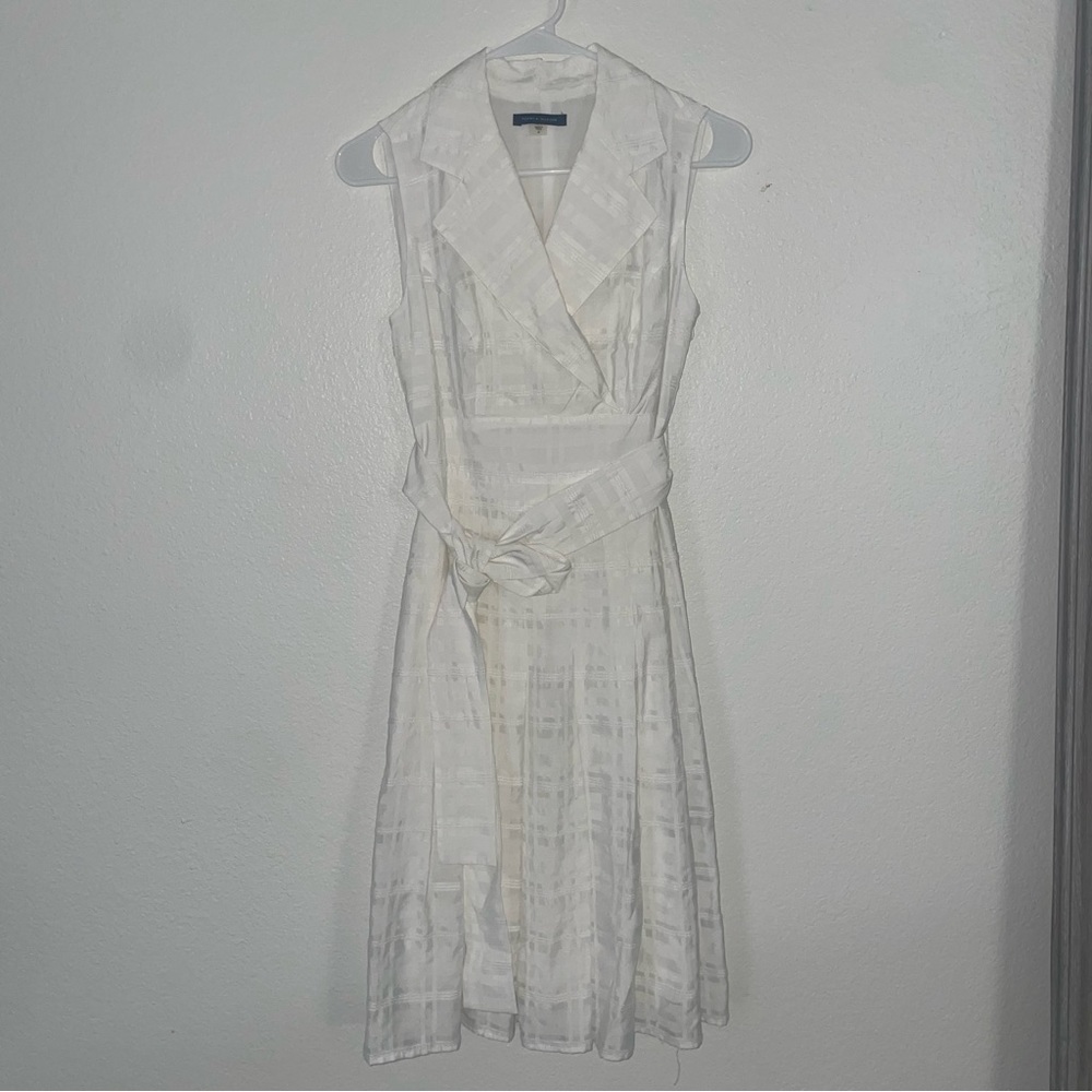 Collared Sleeveless Checkered Dress